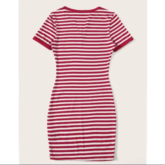 Red & White Striped T-Shirt Dressā¤ļø - Picture 2 of 6